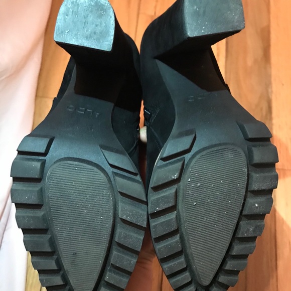 Boots - Picture 7 of 7